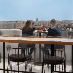 hotel ibis - חבילות אירוח פסח במלונות ibis ירושלים.